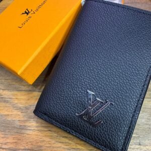 بوك lv لوقو (طبق الاصل)