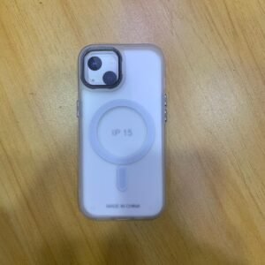 كفر magsafe مت ابيض 15 العادي